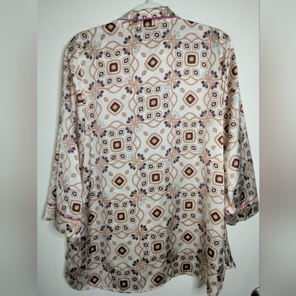 Ann Taylor (Size L) Multicolored Medallion Pattern (2PC) Matching Pajama Set - Picture 8 of 16